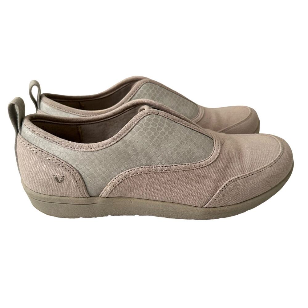 Vionic Shoes Slip On Beige Gray Sneakers US 7 EU 38 Silver Comfort Arch Support